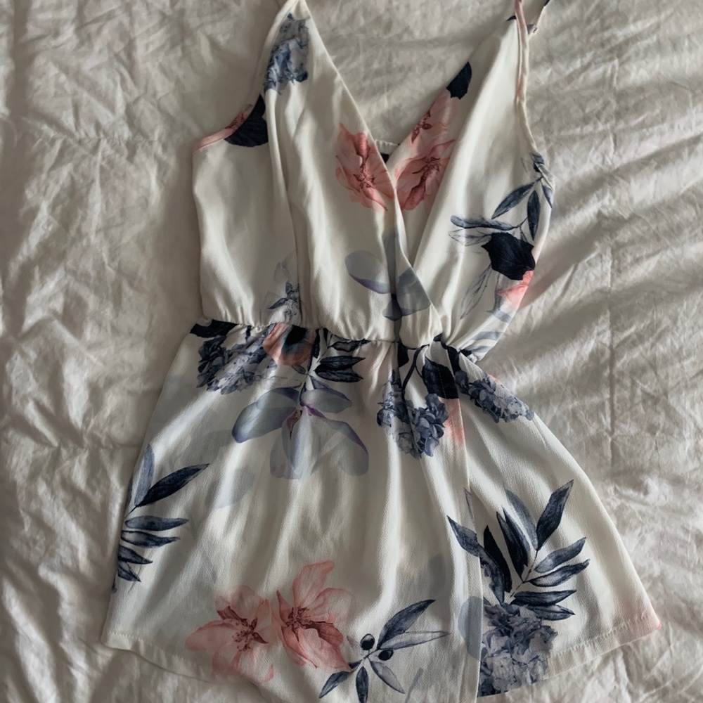 WHITE FOX | FLORAL ROMPER